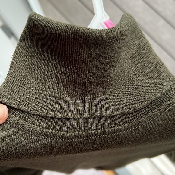 Atitudine Jay Manuel Turtleneck sweater Olive green - Picture 5 of 5